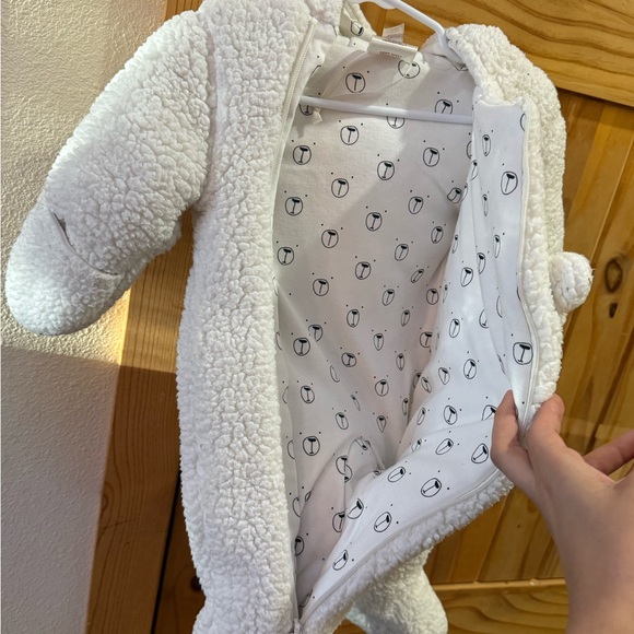 Adorable White Teddy Bear Baby Onesie - Picture 4 of 5